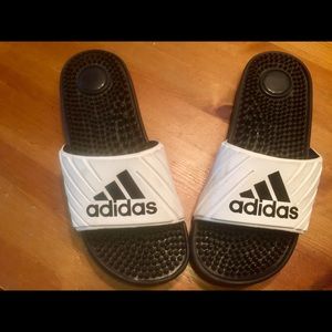 Adidas slides - women’s 6